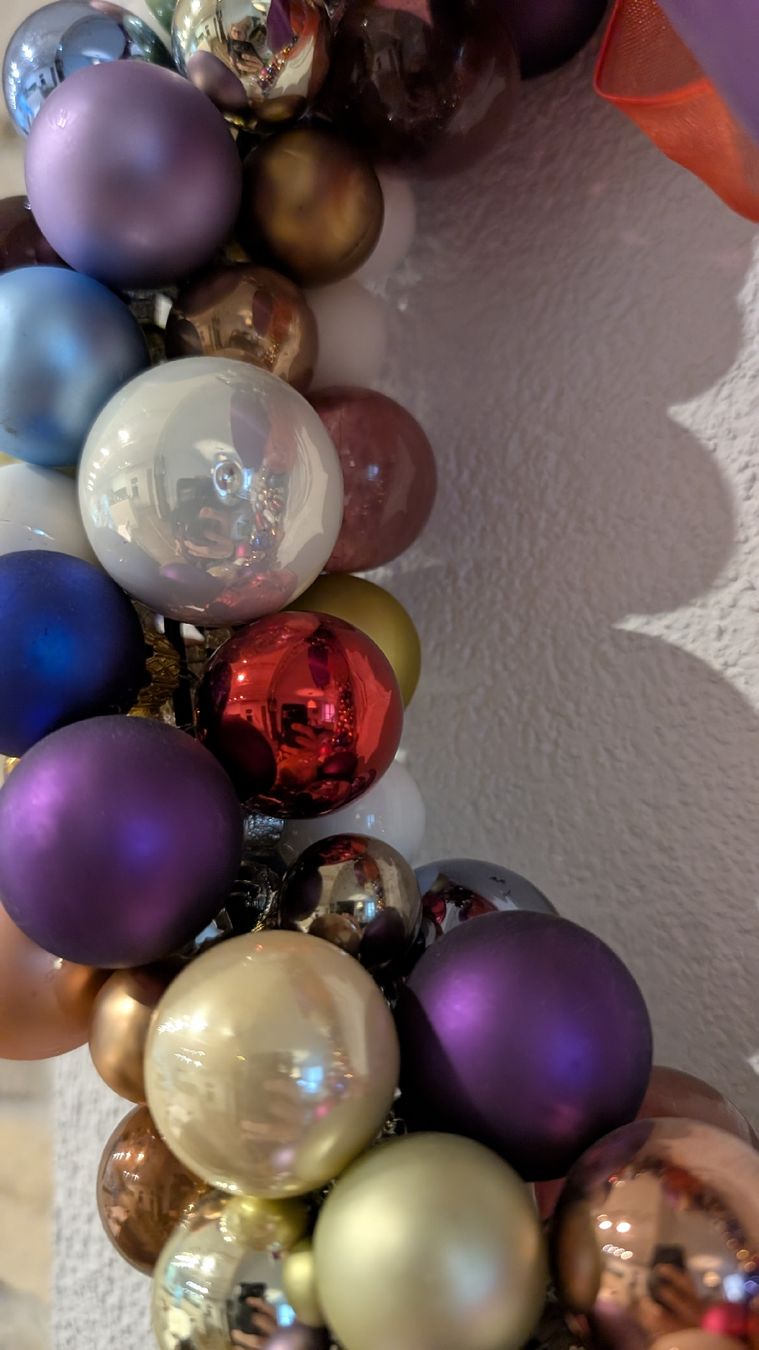 Tutte le decorazioni: Kranz aus kleinen Kugeln – Usato da Schaffhausen venduto da Pride73 3