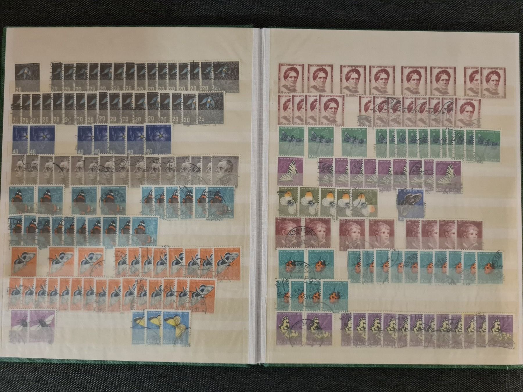 Album: Briefmarkenalbum Pro Juventute ab 1918 – Usato da Weinfelden venduto da michaelino 5