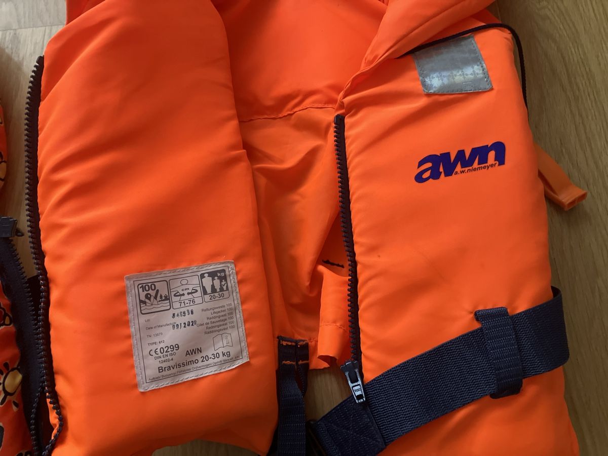 Gilets de sauvetage: Kinder Schwimmwesten – D'occasion à Langnau am Albis par Dom72 3