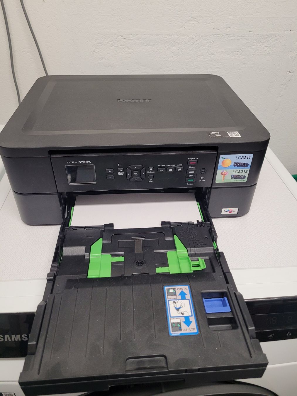 Stampanti: Drucker Brother dcp-j572dw – Usato da Oberglatt ZH venduto da Secvtor 2