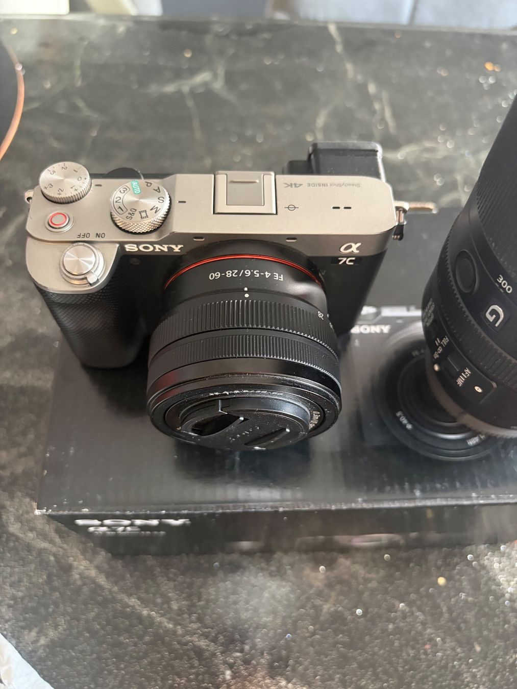 Sony Fotocamera: Sony Alpha 7C silber mit 2 Objektiven E-Mount neuwertig – Usato da Steffisburg venduto da Igino111 2