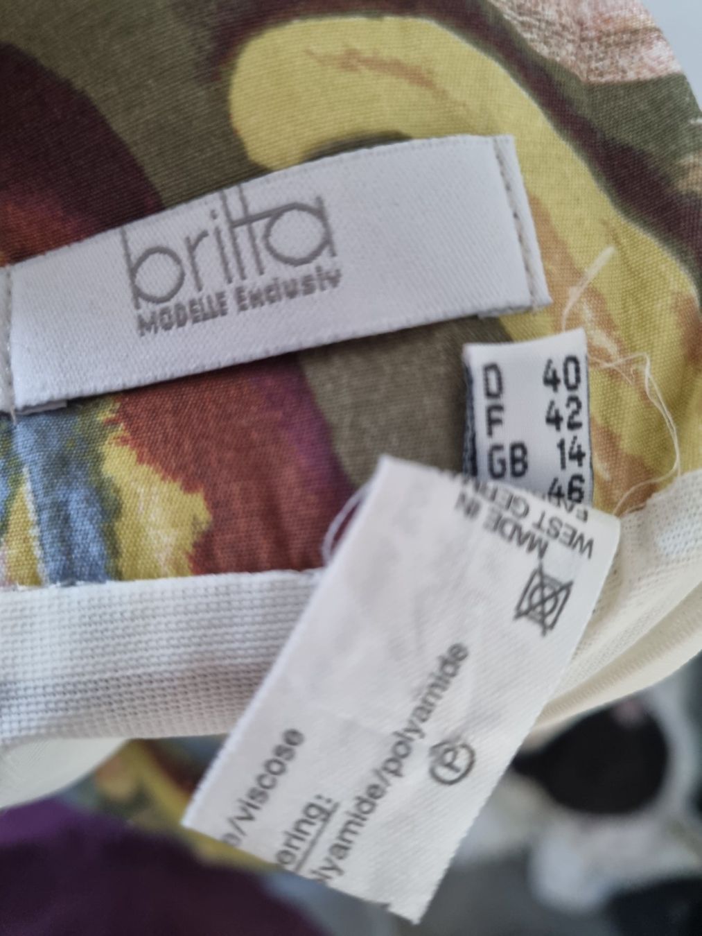 Gonne: Rock Britta Gr. 40 – Usato da Thalwil venduto da Briscolina 2