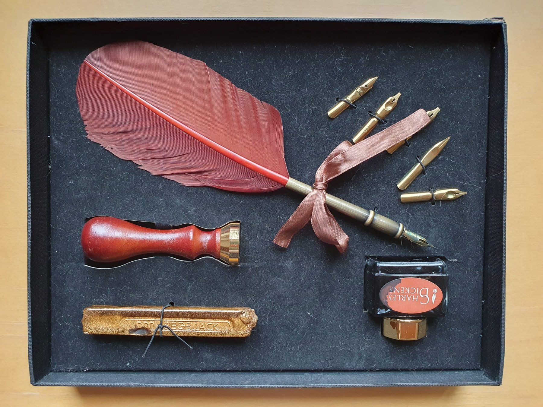Stifte & Marker: Federhalterset Charles Dickens – Gebraucht aus Allschwil von Jojina123