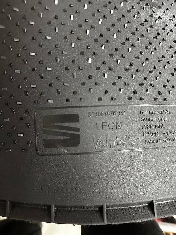 Seat Tappeti & Tappetini: Fussmatten Seat Leon – Usato da Niederglatt ZH venduto da Vale_000 1