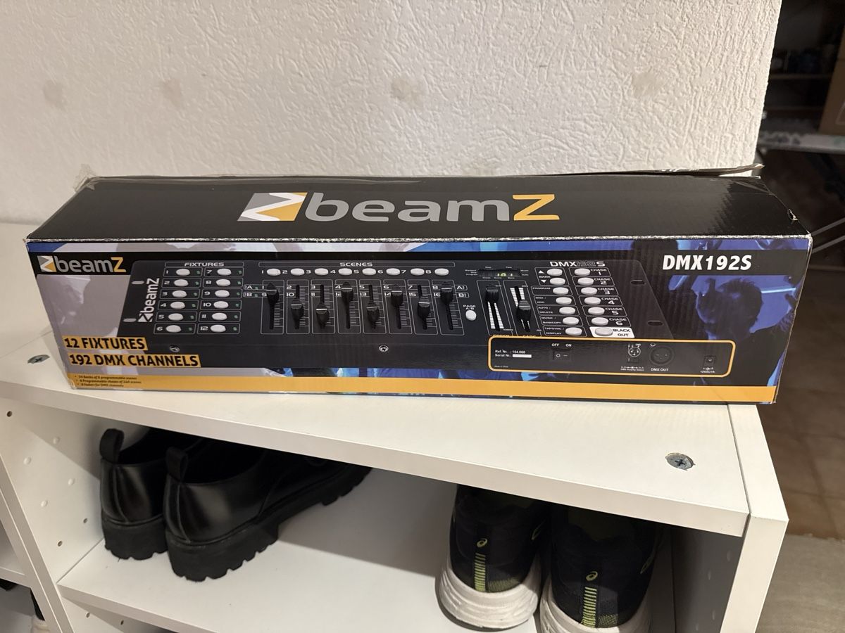 Platines de mixage: Console DMX beamz – Neuf avec emballage d'origine à Epalinges par ben_r5x5