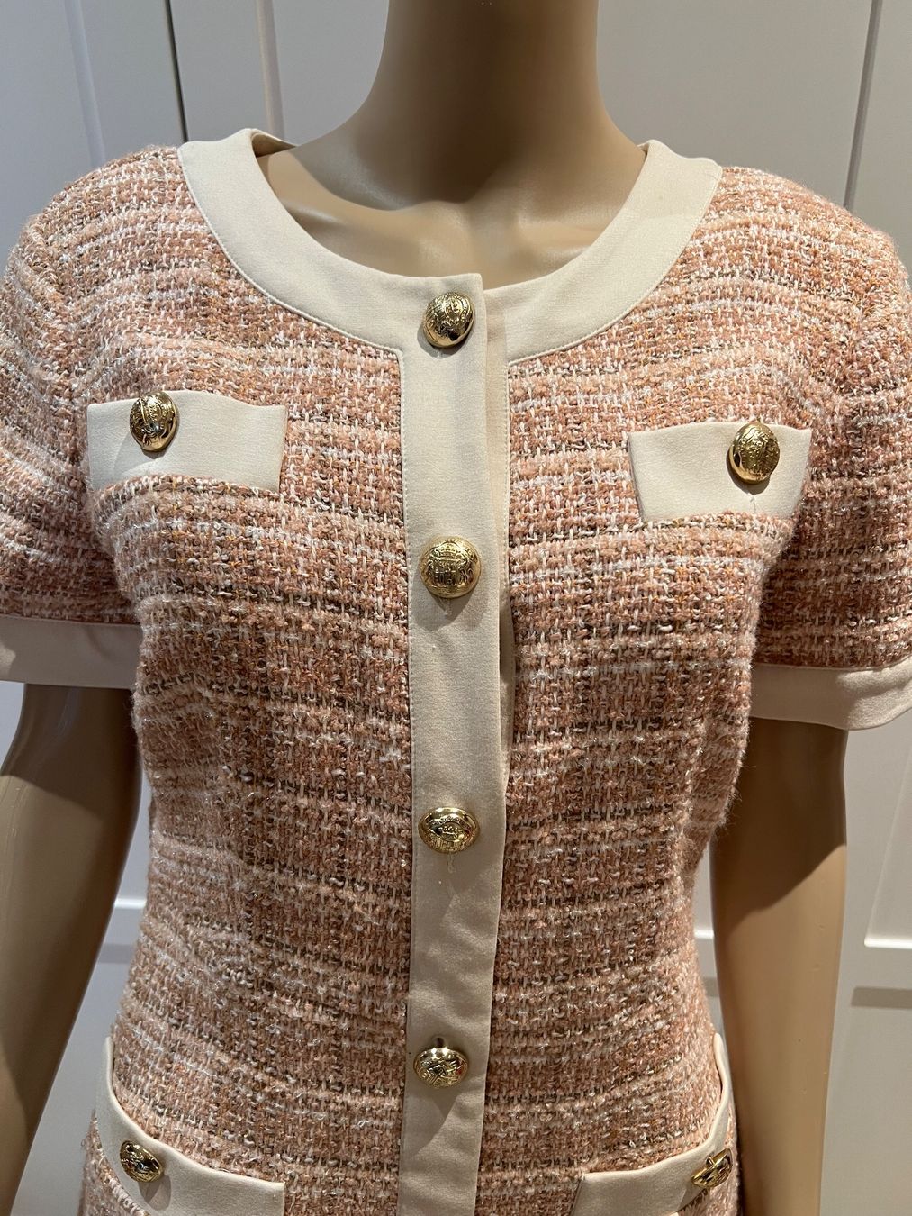 Twinset Kleider: Twin Set Bouclé Minikleid Gr. L – Gebraucht aus Kilchberg ZH von Lisavivienne 4