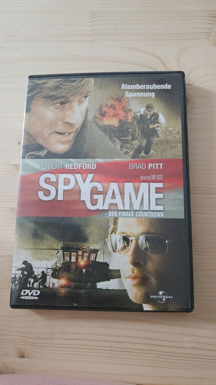 Tutti i DVDs: Spy Game DVD - Der finale Countdown mit Redford, Pitt! – Usato da Escholzmatt venduto da _die_Kaempferin