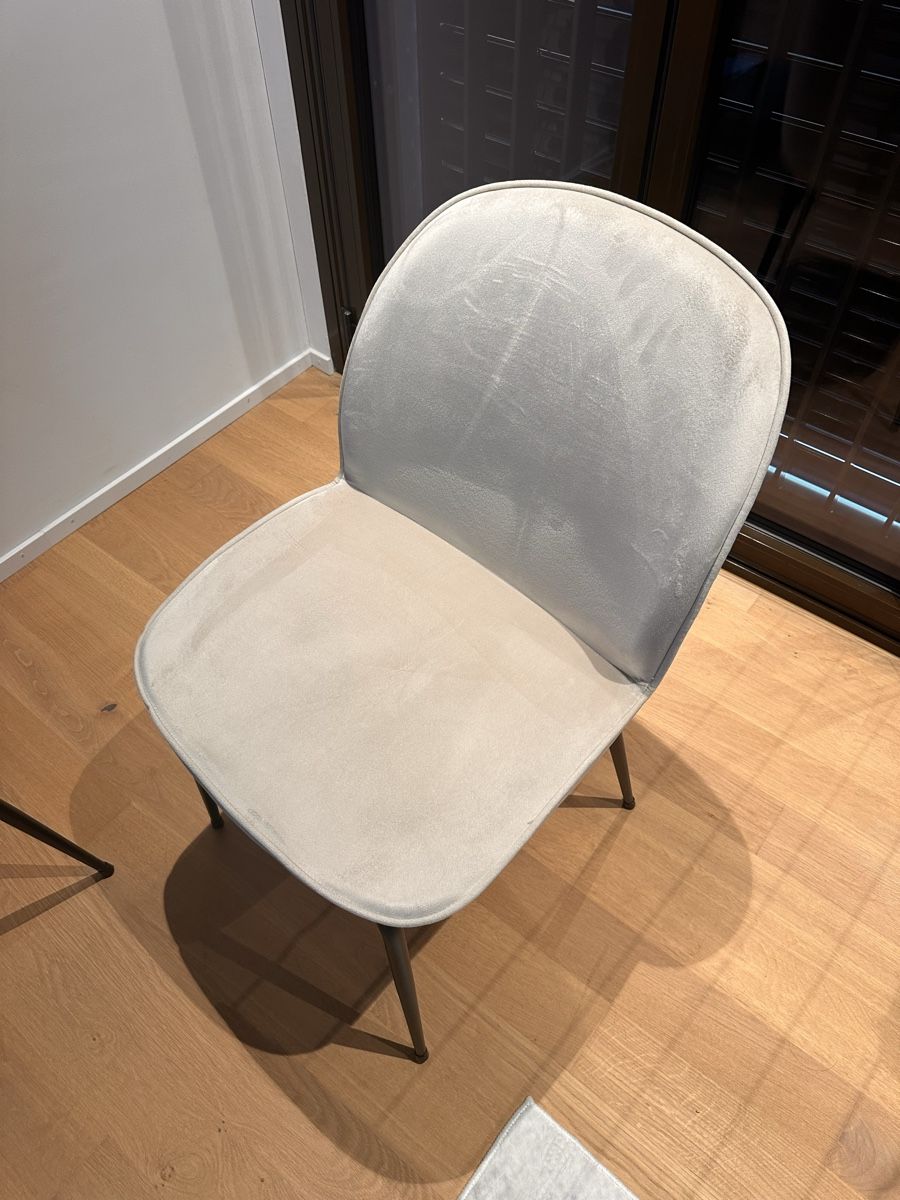 Tables: Dining table with 4 chairs – D'occasion à Zürich par sem_6kf7 2