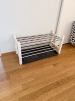 Alles muss raus: Schuhabstellregal