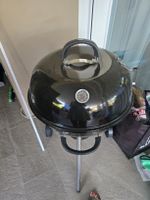  Gepflegter Holzkohlegrill zu verkaufen!