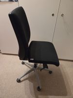 Bürostuhl schwarz Rollen guter Zustand 40-60