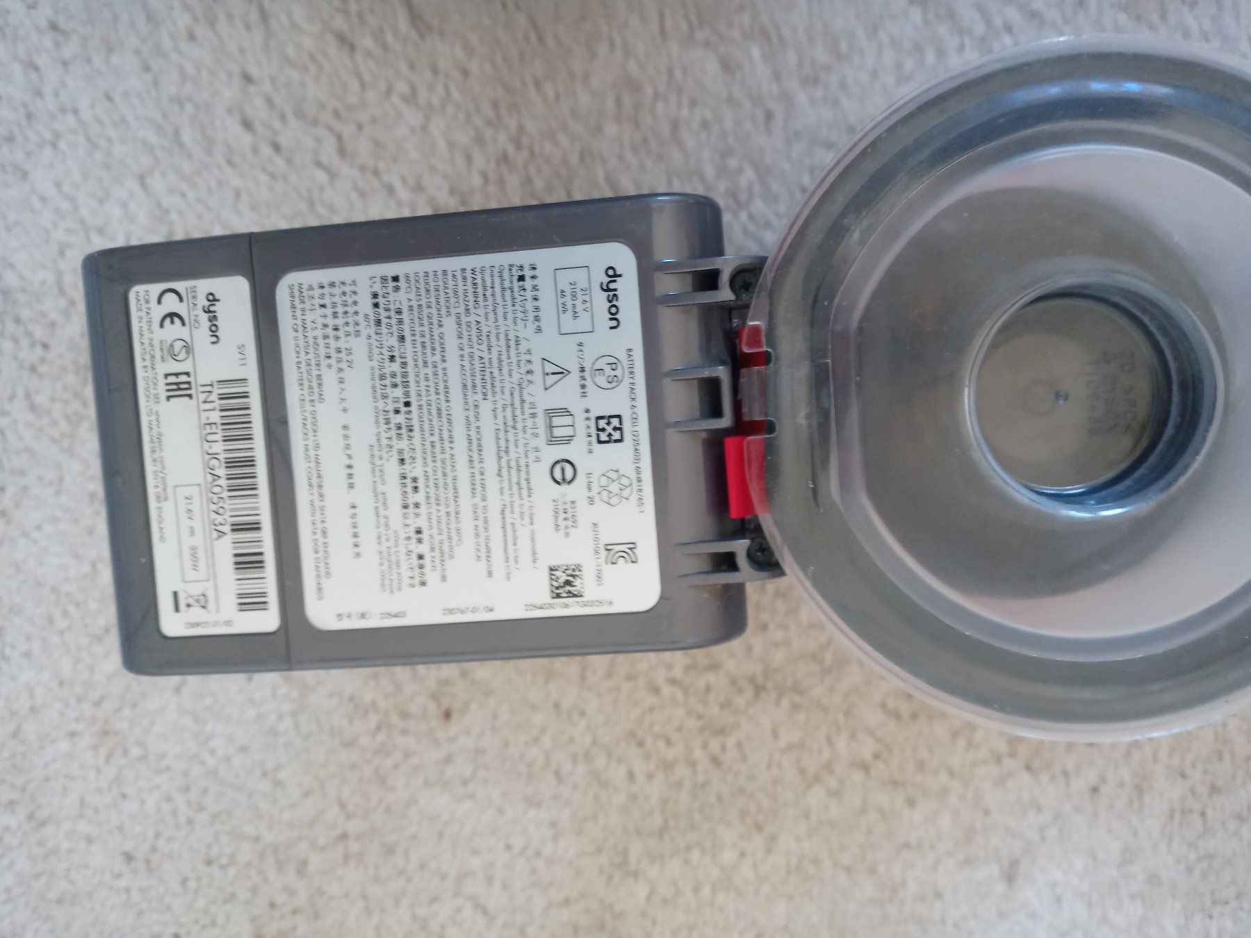 Dyson Aspirateurs & Accessoires: Handstaubsauger Dyson V7 – D'occasion à Prez-vers-Siviriez par Monija70 4