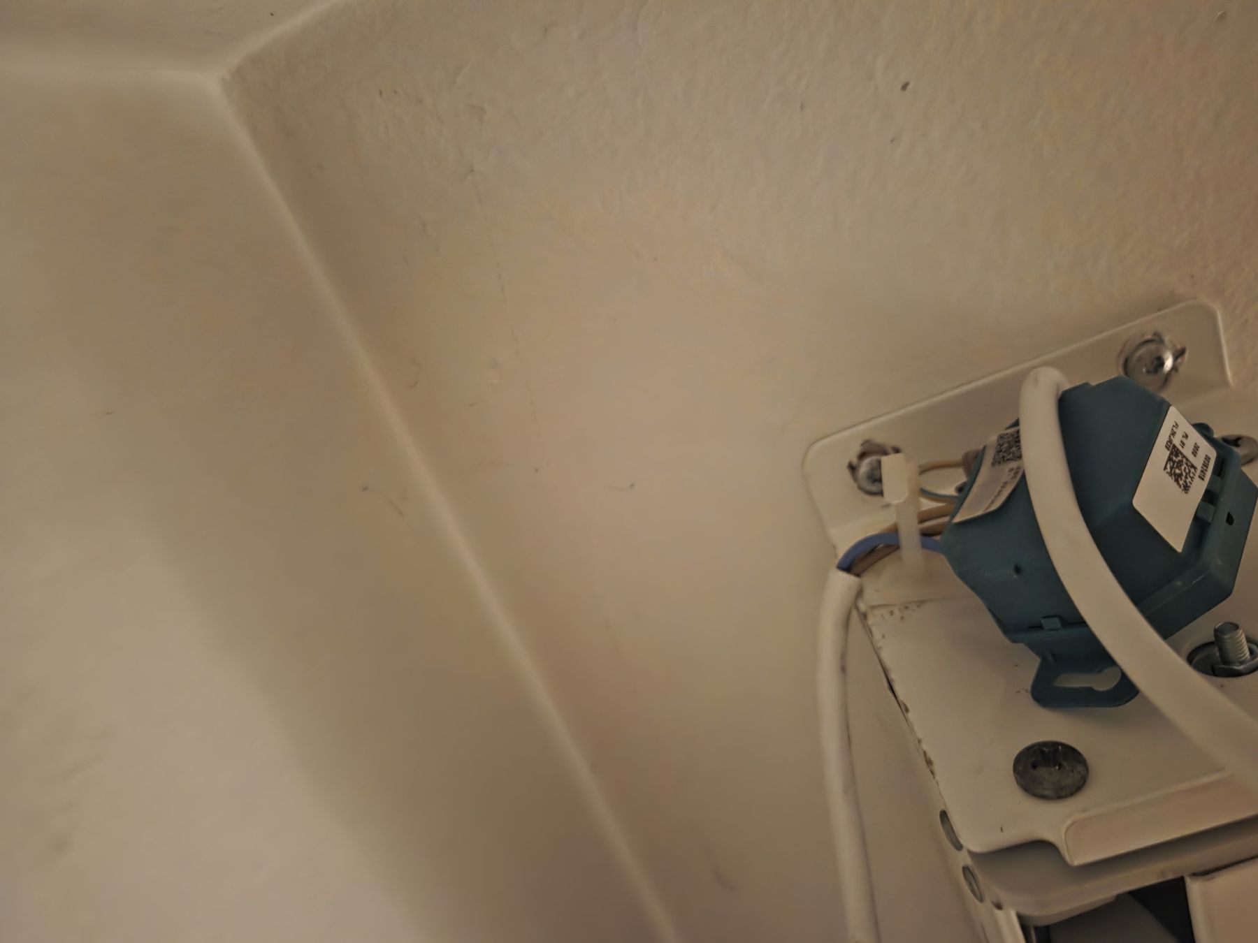 Heimkino: Projektionsleinwand Projecta elektrisch gebraucht – Gebraucht aus Winterthur von lanrom 2