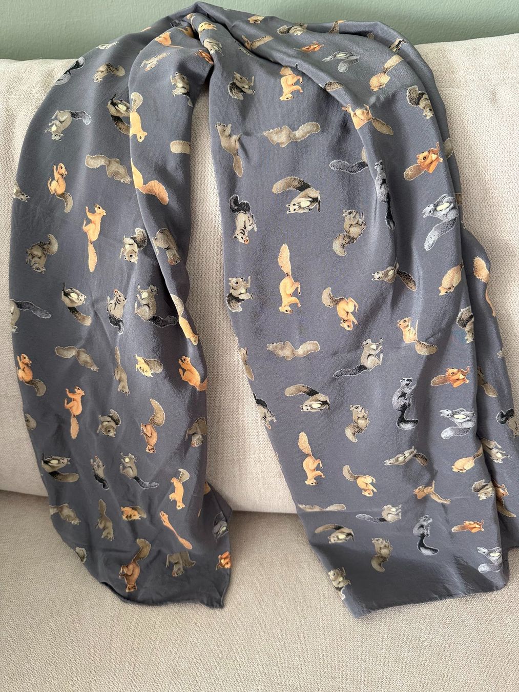 Fabric Frontline Foulards & écharpes: Fabric Frontline Seidenschal – D'occasion à Hedingen par mon_br7r
