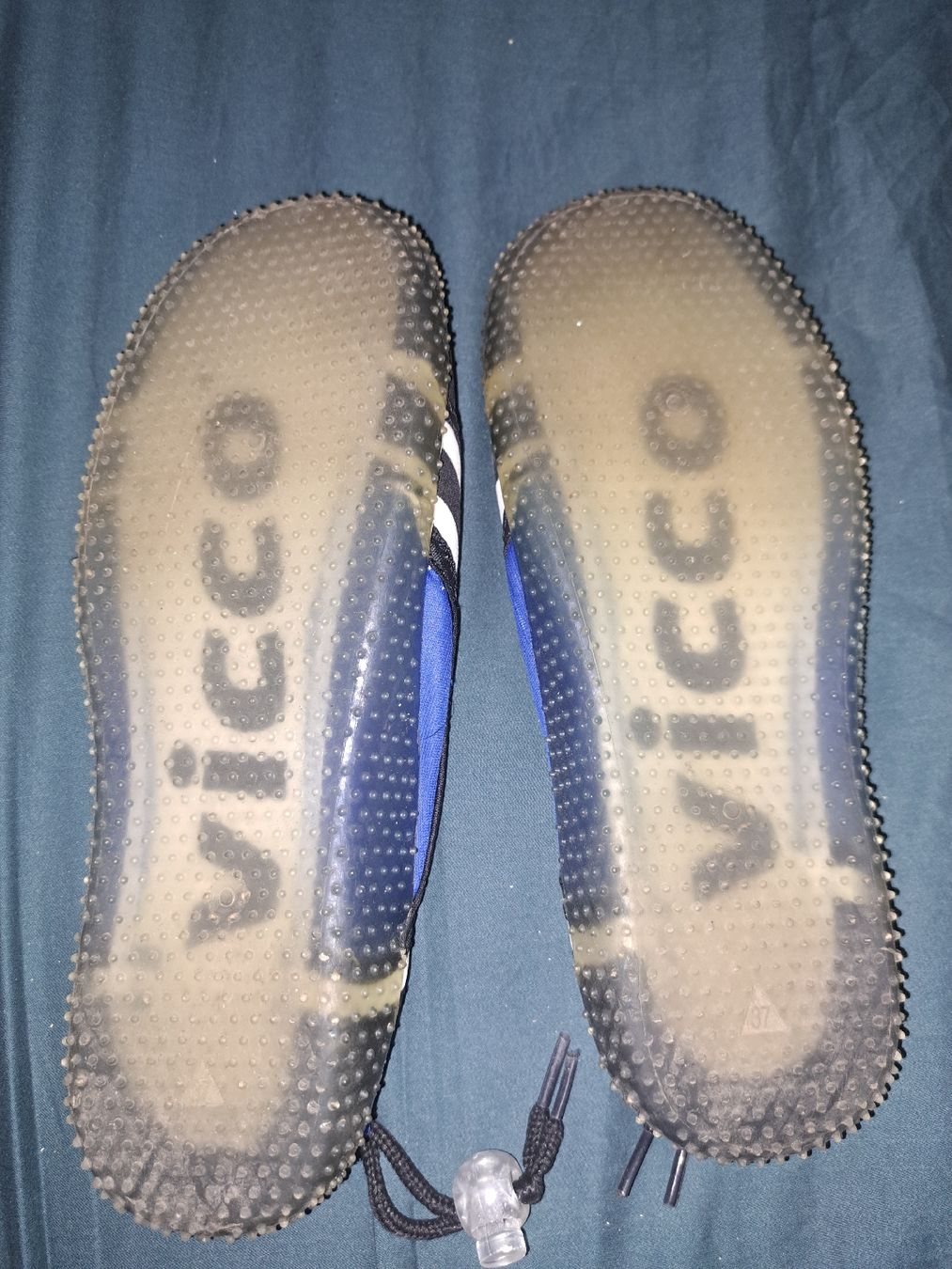 Scarpe per ragazzi: Vicco Badeschuhe Grösse 37 – Usato da Zürich venduto da Arwen60 1