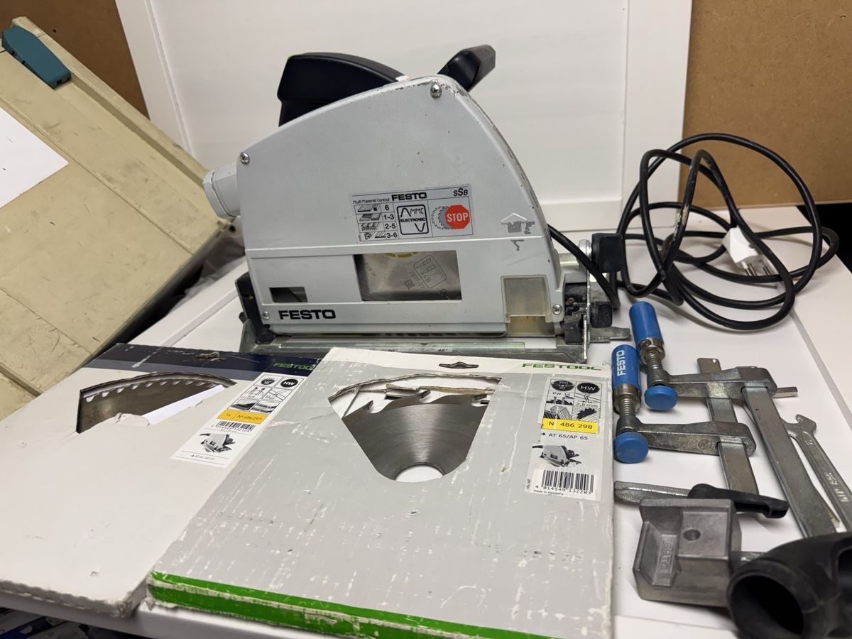 Festo Seghe: Scie circulaire Festo AT 55 EB – Usato da Brügg BE venduto da Goob