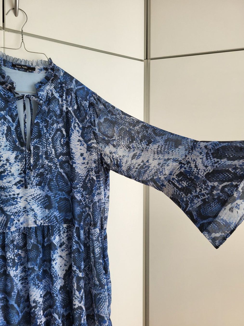 Vestiti: MARC AUREL Kleid, Gr.38 - Schlange Muster, Blau – Usato da Baar venduto da clar6 3