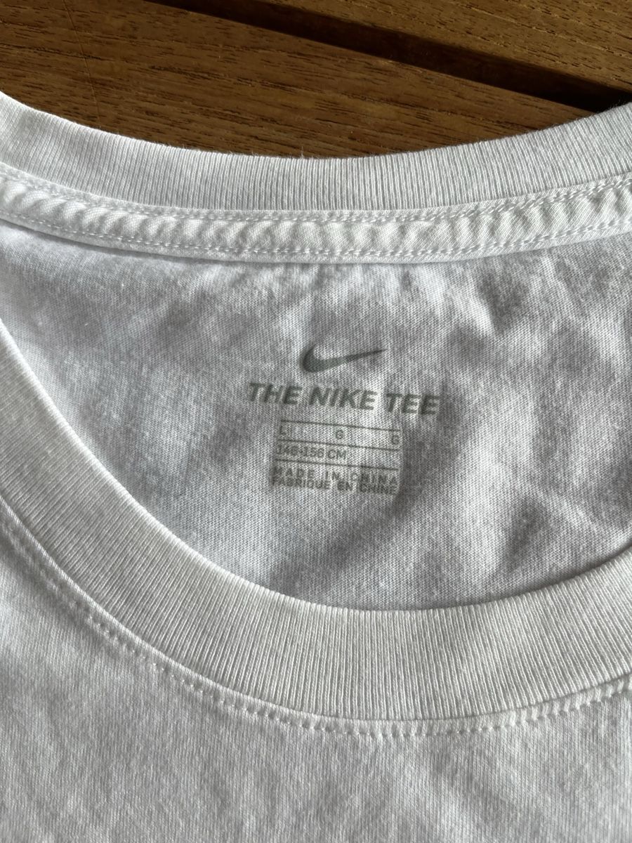 Nike Camicette, T-shirt & Top: 2 Kinder Nike Tee T-Shirts, Grösse M / 156 – Usato da Altdorf UR venduto da Jenny13 1