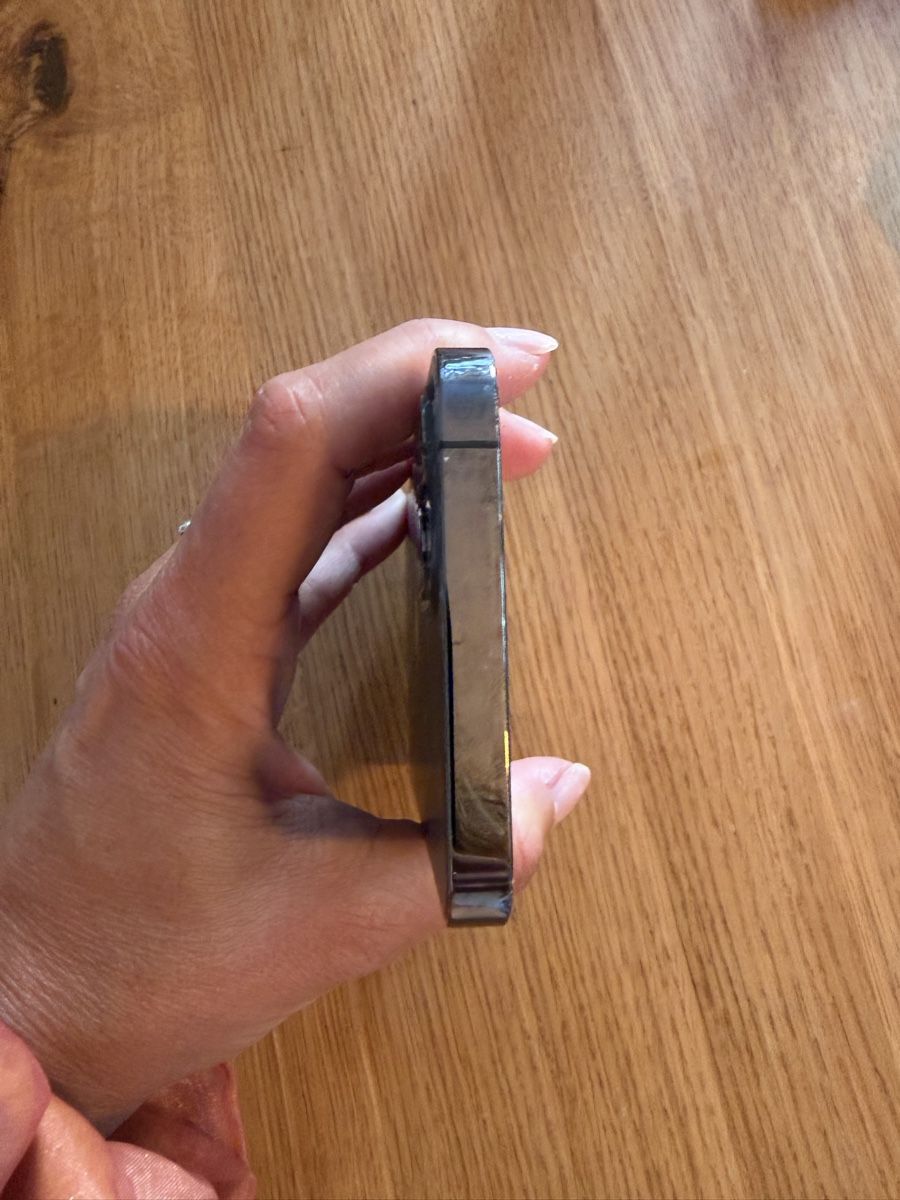 Apple Handys / Smartphones: iPhone 12 Pro, kaputte Rückseite, 128GB – Gebraucht aus Zollikofen von LeaMilena 4