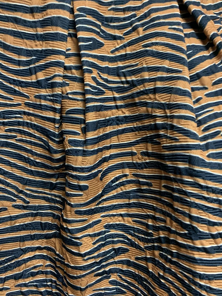 Essentiel Antwerp Röcke: Essential Antwerp Jupe Tiger 40 – Gebraucht aus Unterseen von jpowers1971 1
