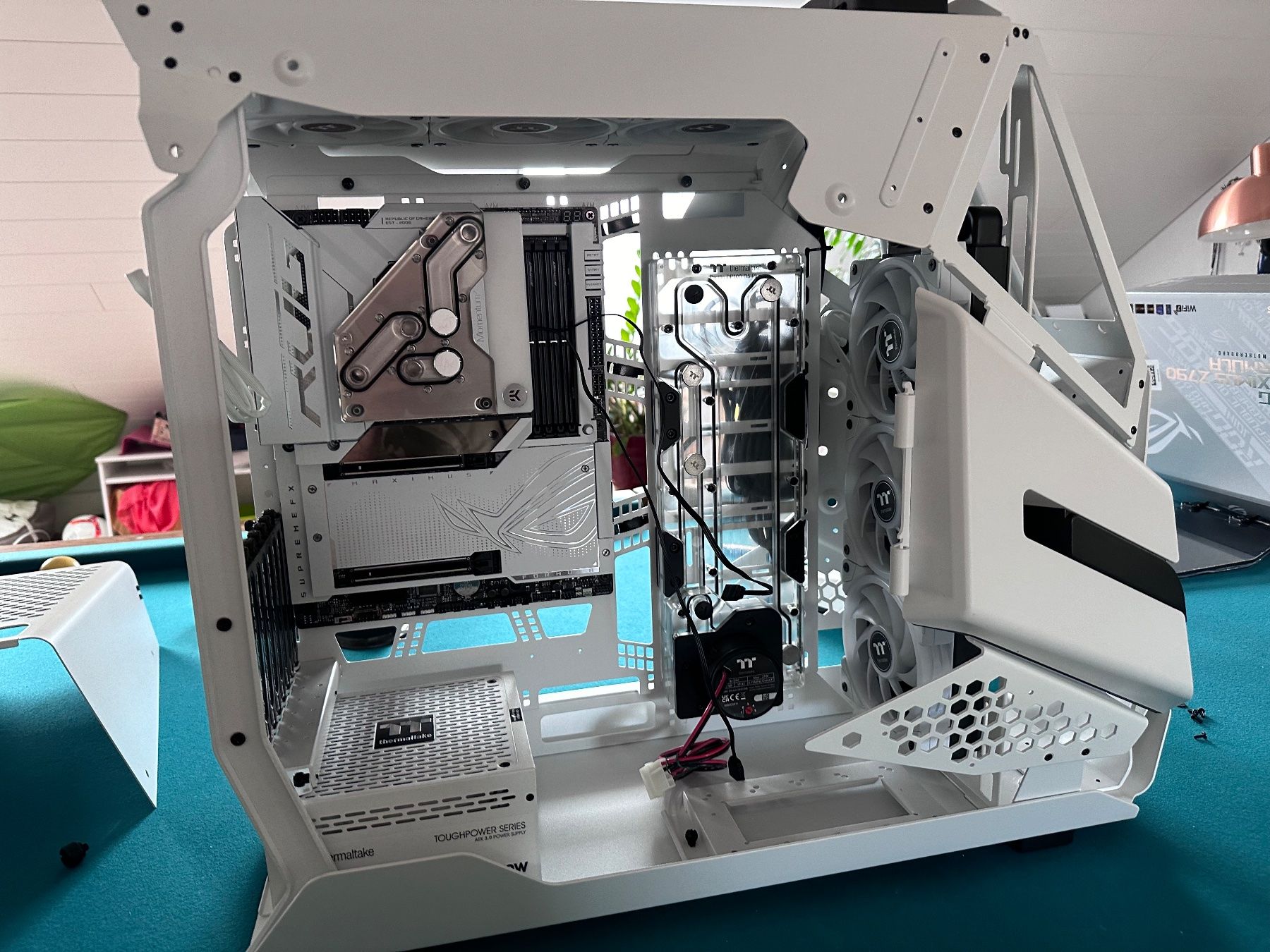 PCs: Pc gaming waterforce high-end. – Gebraucht aus Pomy von ltghost 3