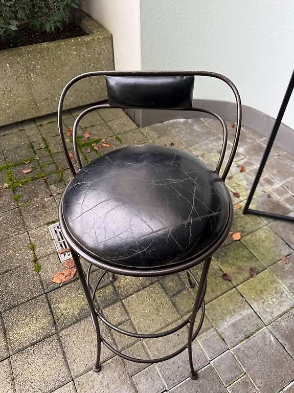 Tavoli: Bartisch und 2 Hocker – Usato da Wollerau venduto da avl_5jlw 2
