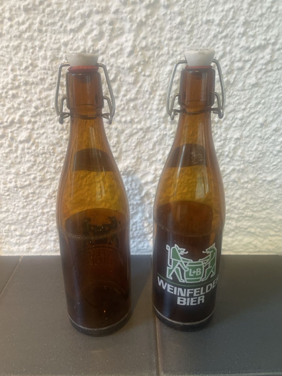 Bicchieri, Caraffe & Bottiglie: 2 Antike Bierflaschen Weinfelder Export Bier 1968 – Usato da Winterthur venduto da cheerio97 2