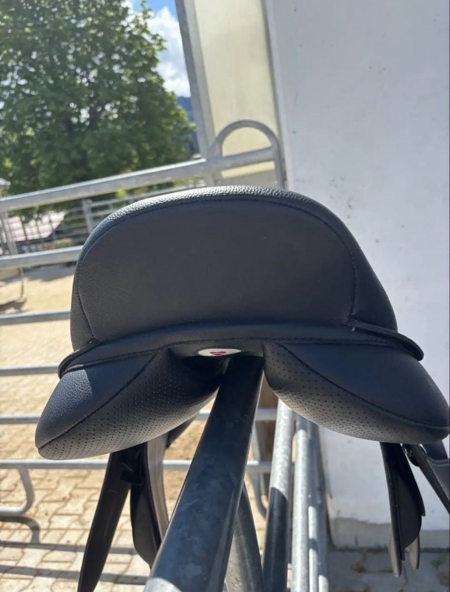Sattel & Sattelzubehör: Wintec Sattel 17"  – Gebraucht aus degersheim von mutti1 4