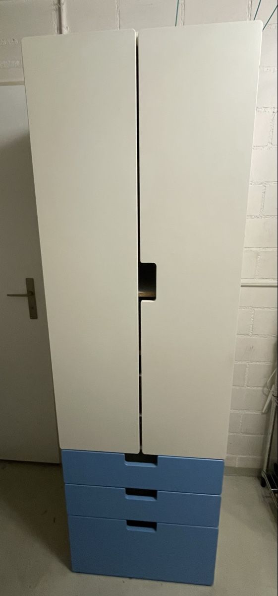 Schränke: Kinder-Kleiderschrank (IKEA) mit 3 Schubladen – Gebraucht aus Dübendorf von julewolke