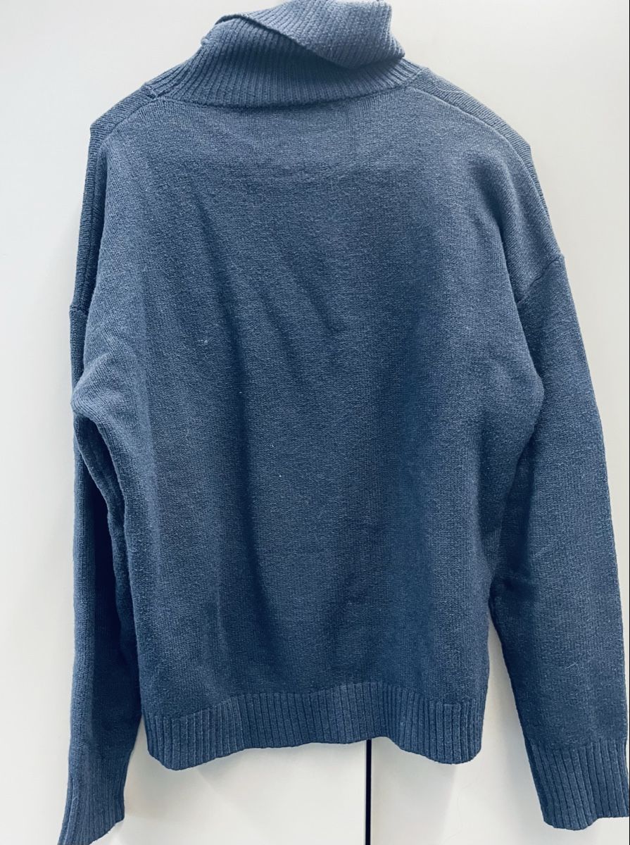 Pulls & Sweat-shirts: 2 Pullover mit Details, Grösse M – Neuf avec emballage d'origine à Au ZH par Jaggy4 2
