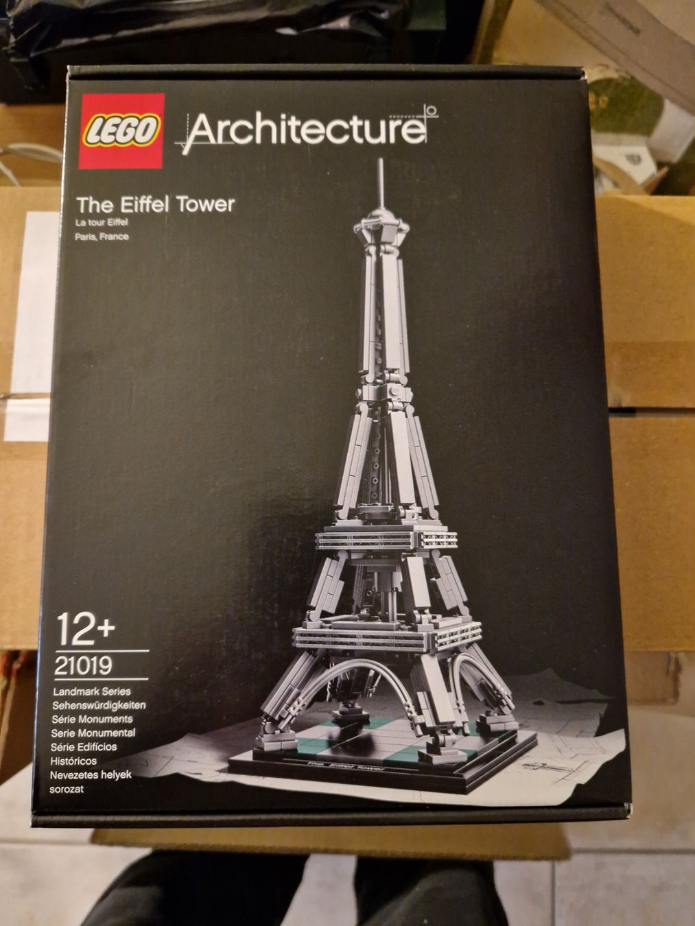 Lego Kit di costruzioni: LEGO Architecture - Eiffelturm (21019) – Nuovo e nell'imballaggio originale da Hausen AG venduto da sandro27