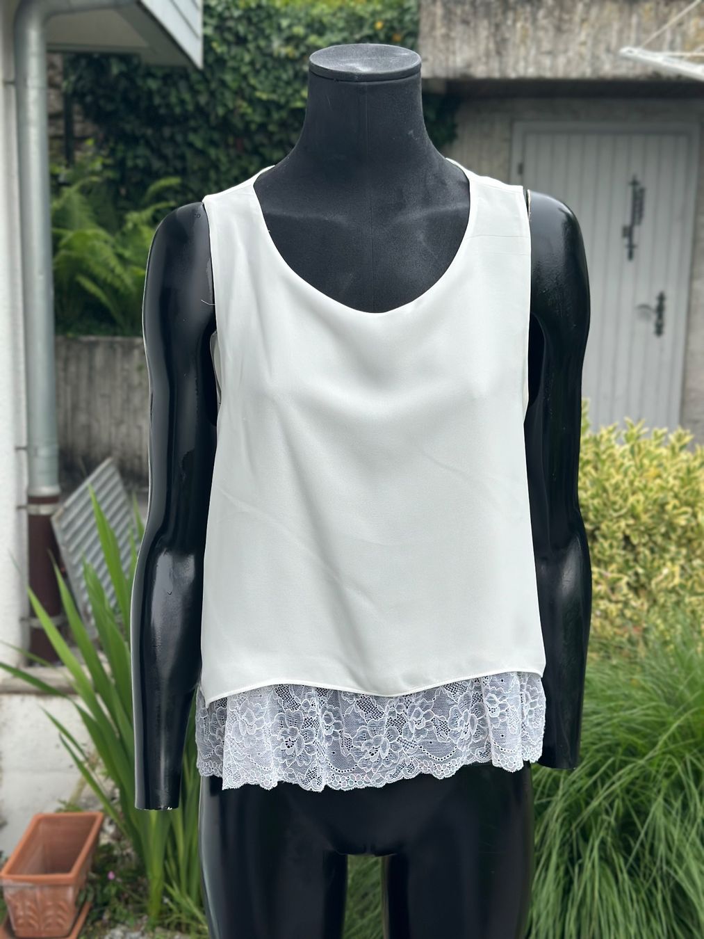 Zara Top: Weisses Sommer Top mit Spitze, Grösse S – Usato da Zufikon venduto da Modestil365 1