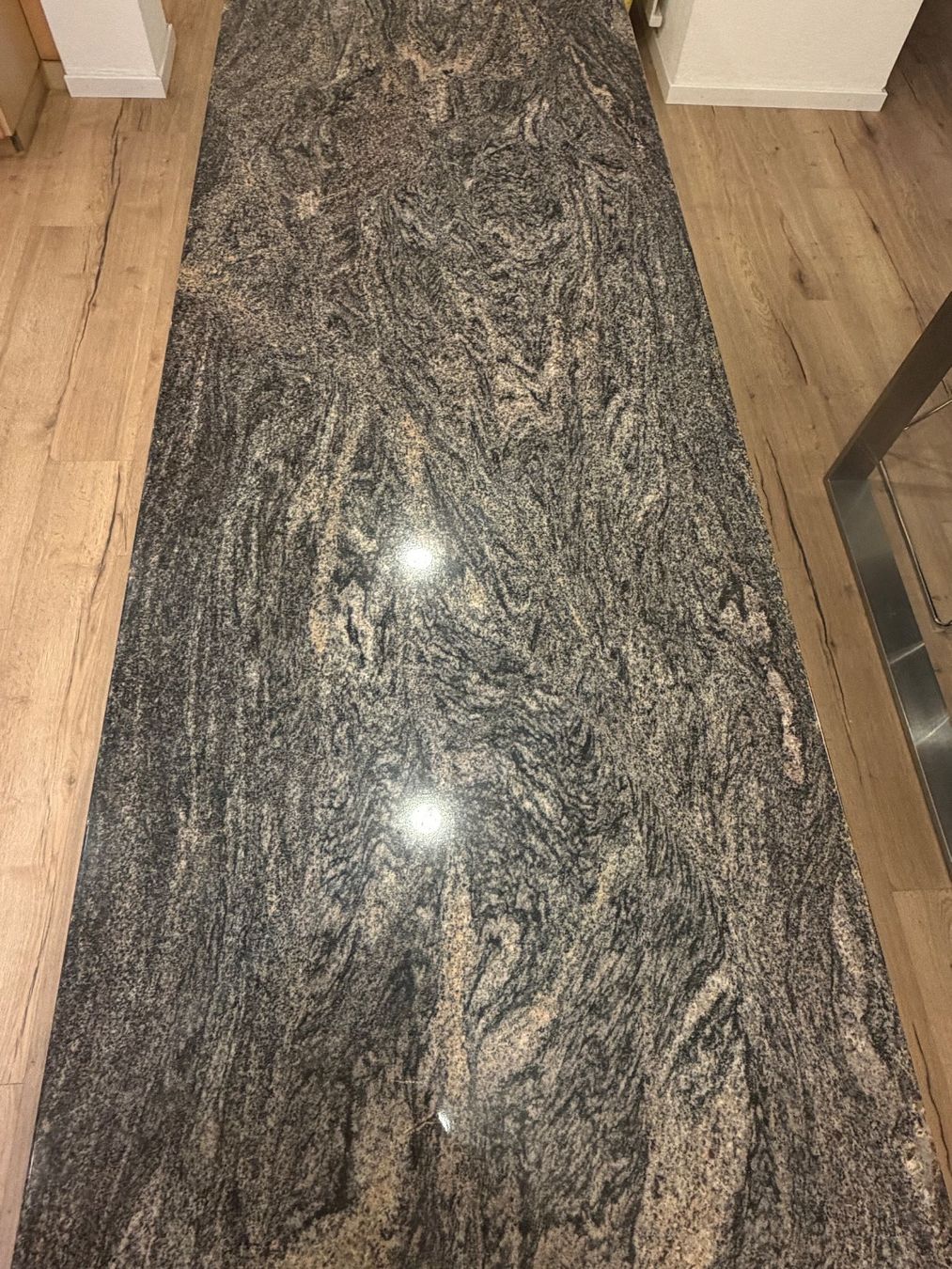 V-Zug Cucine complete: Top Einbauküche mit Geräten, Buche hell, super Zustand! – Usato da Schlieren venduto da gen_96ns 5
