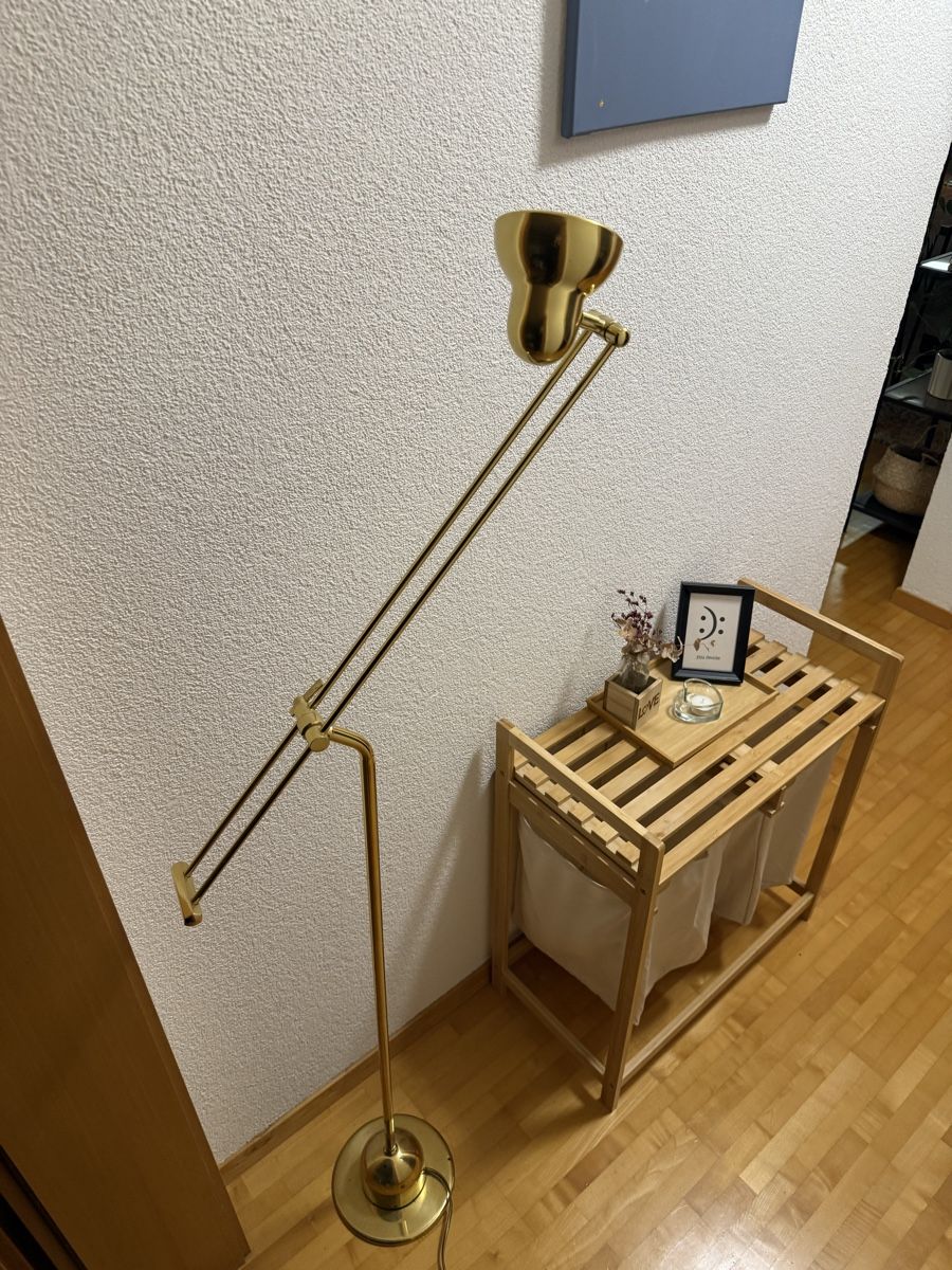 Lampes: Stehlampe gold – D'occasion à Mörschwil par Seegurke18