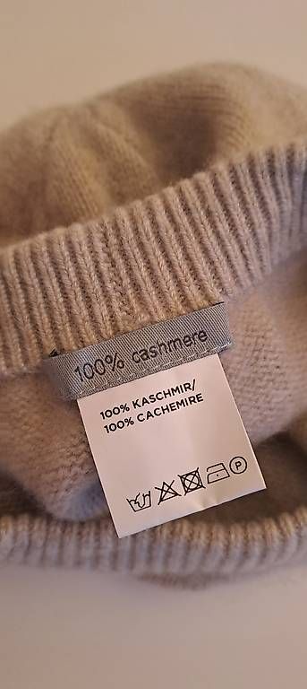 Copricapi, berretti & cappellini: Cashmere Kappe Mütze  – Usato da Adliswil venduto da missmoonymoon 1