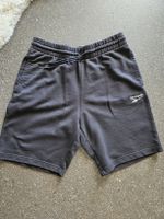 Reebok Shorts schwarz  Gr M guter Zustand 