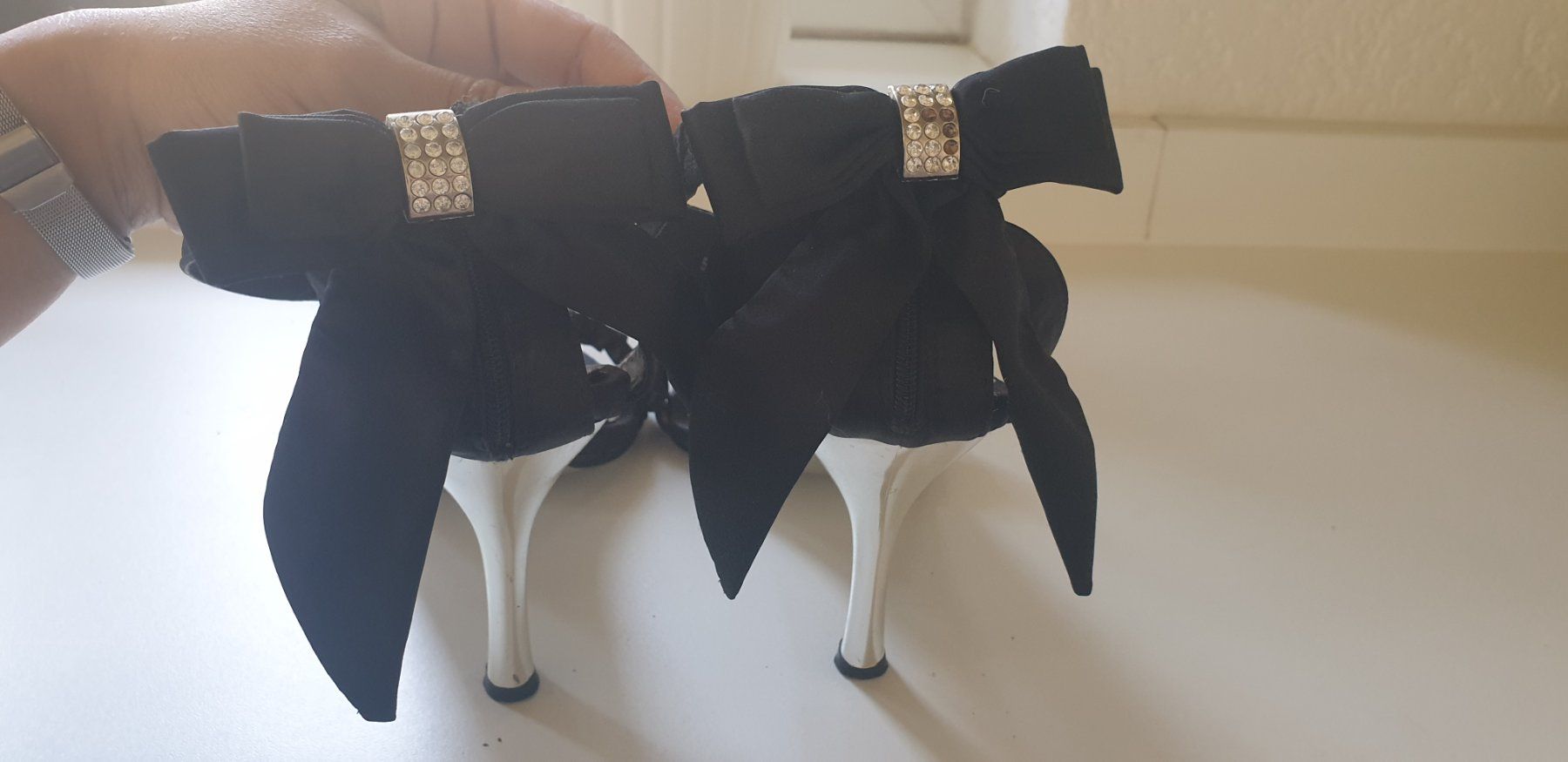 Scarpe da donna: Gr. 39 edle Absatzschuhe, Hackenschuhe, Partyschuhe – Usato da Egg b. Zürich venduto da Tuddy 1