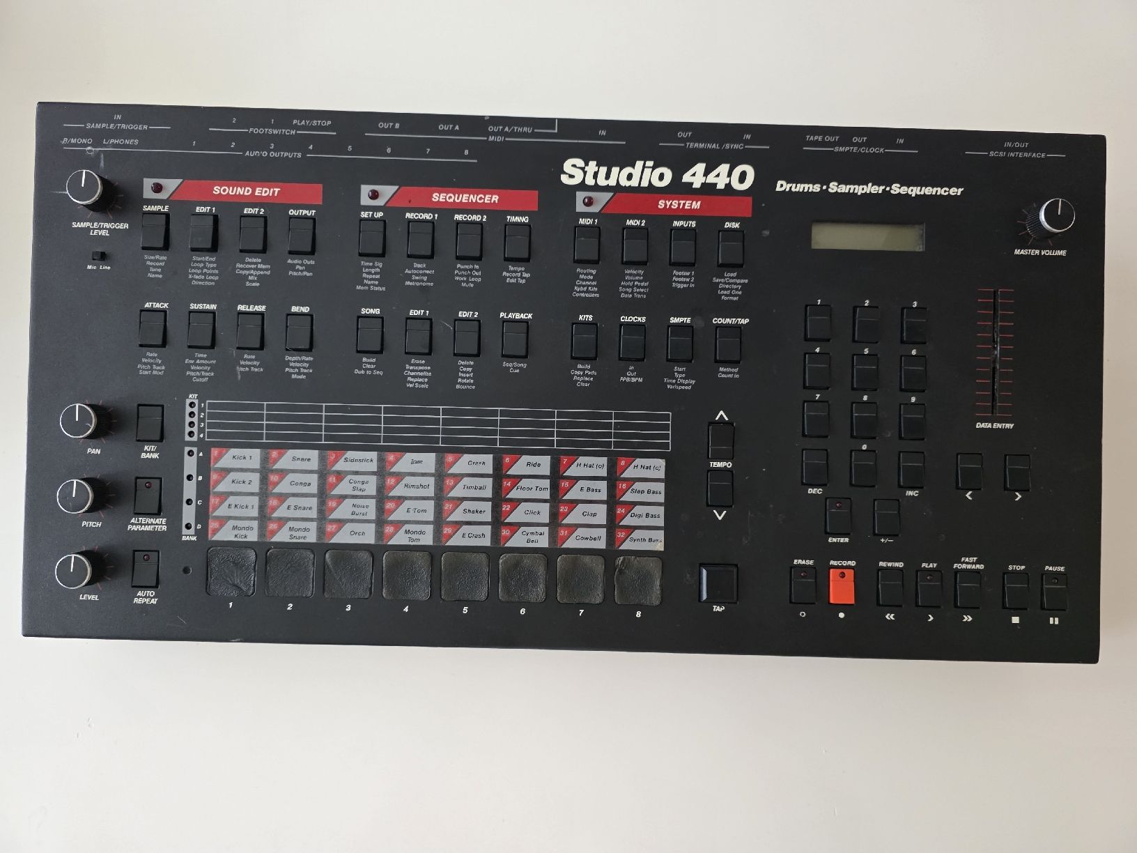 Sequential Instruments de musique: Sequential Circuits Studio 440 Sampler + 47 Disketten-Set – D'occasion à Herisau par Warehouse97