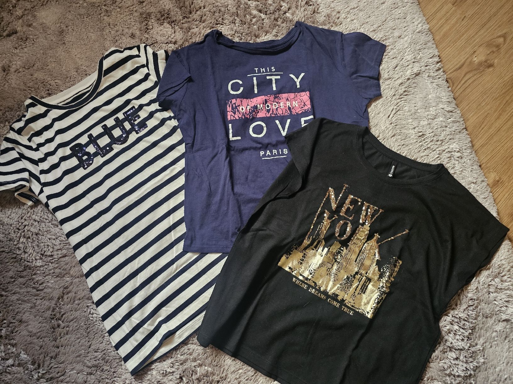 T-Shirts: Shirt M – Gebraucht aus Mörel von camasaro