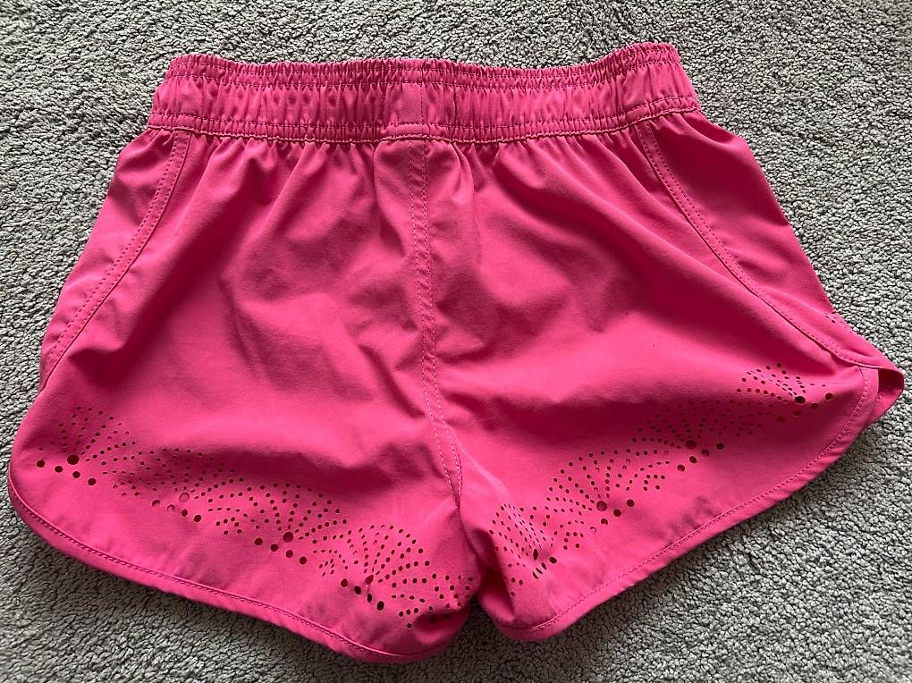 Hosen: Beach Mountain Beachhose Gr.140 – Gebraucht aus Ilanz von nvi_9r69 1