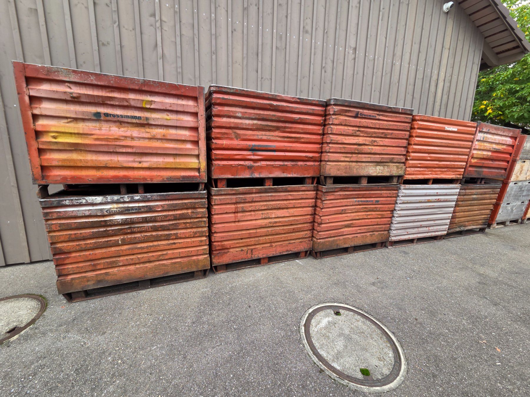 Contenitori edile: Materialbox - Stahlmulde – Usato da Oberhasli venduto da General-Dealer