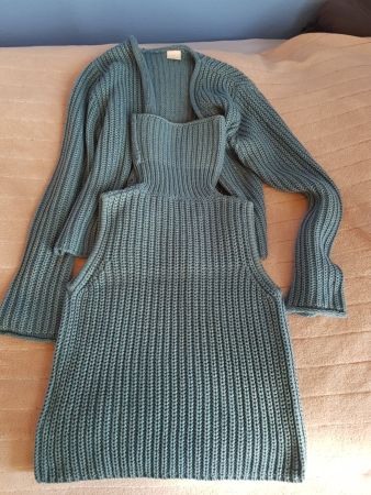 Strickoptik Kurzarmtop mit passender Jacke grün