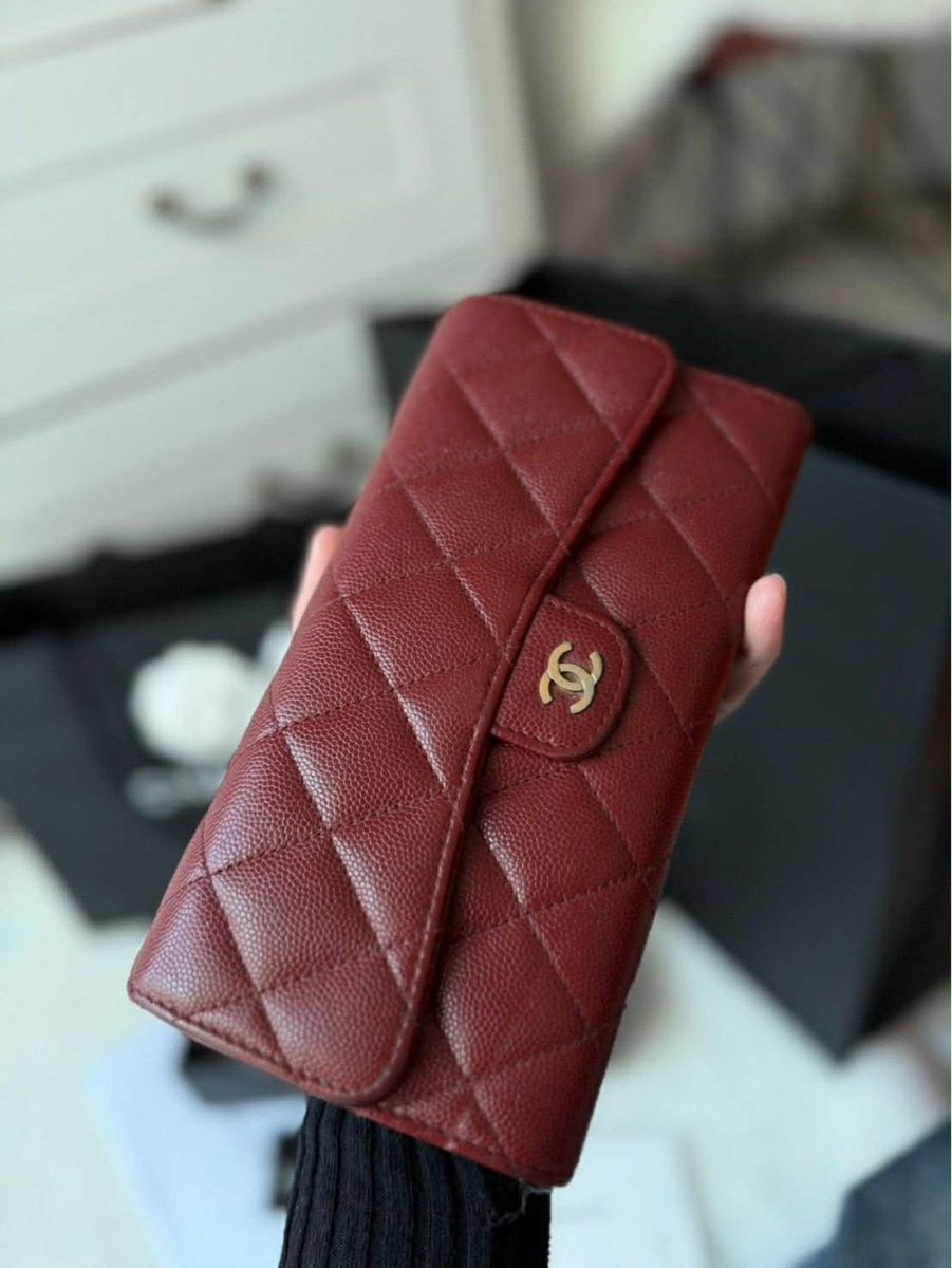 Chanel Portamonete: Chanel Sarah Long Wallet Holo 25 – Usato da Widnau venduto da Pukpan_99 1