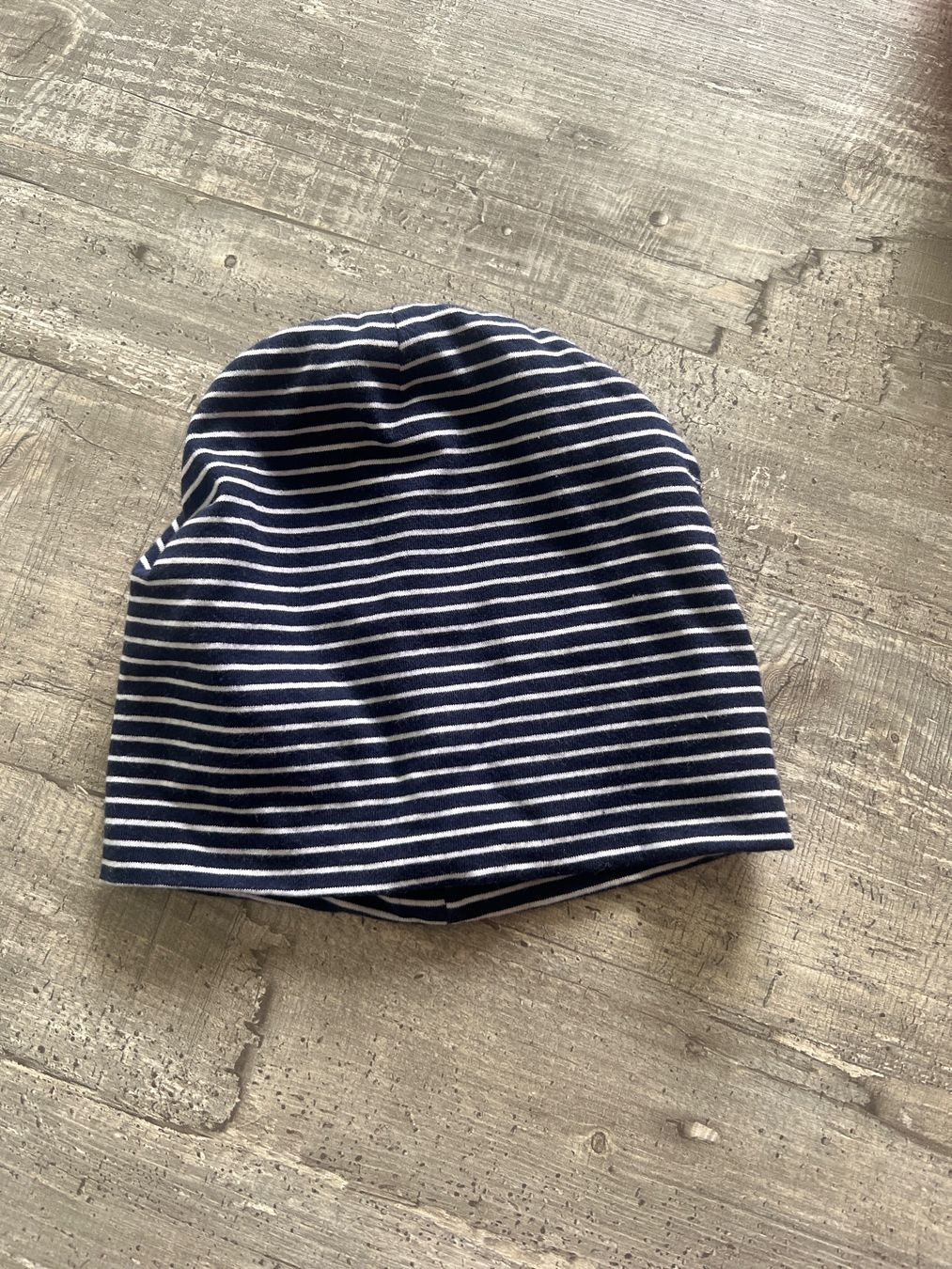 H&M Mützen & Schals: Mütze Baby Grösse 18 - 24 Monate – Gebraucht aus Niederhelfenschwil von tab_xlc7
