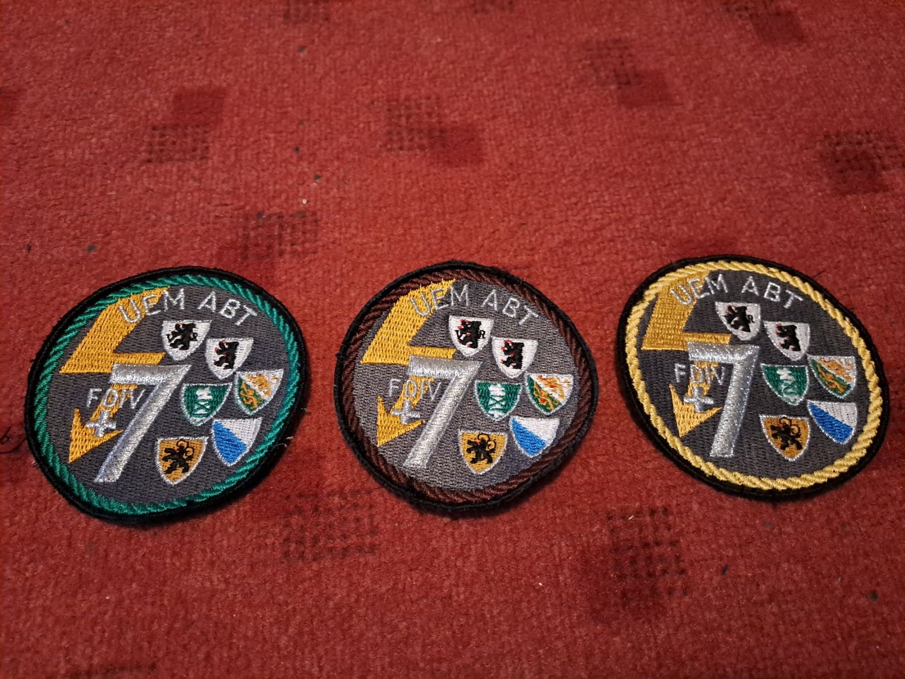 Schweizer Armee Placchette & Badge: 3 Badge der Uem.Abt.7 – Usato da St.Gallen venduto da Infanteriewerk