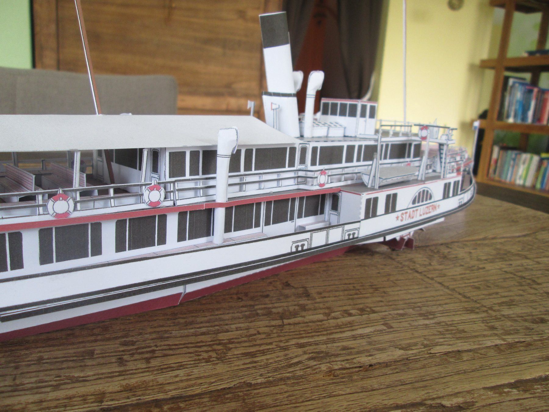 Kit di modellismo & Modellini statici: Dampfschiff Stadt Luzern Modellb. 1:100 – Nuovo e nell'imballaggio originale da Sempach venduto da Pilatus20 4