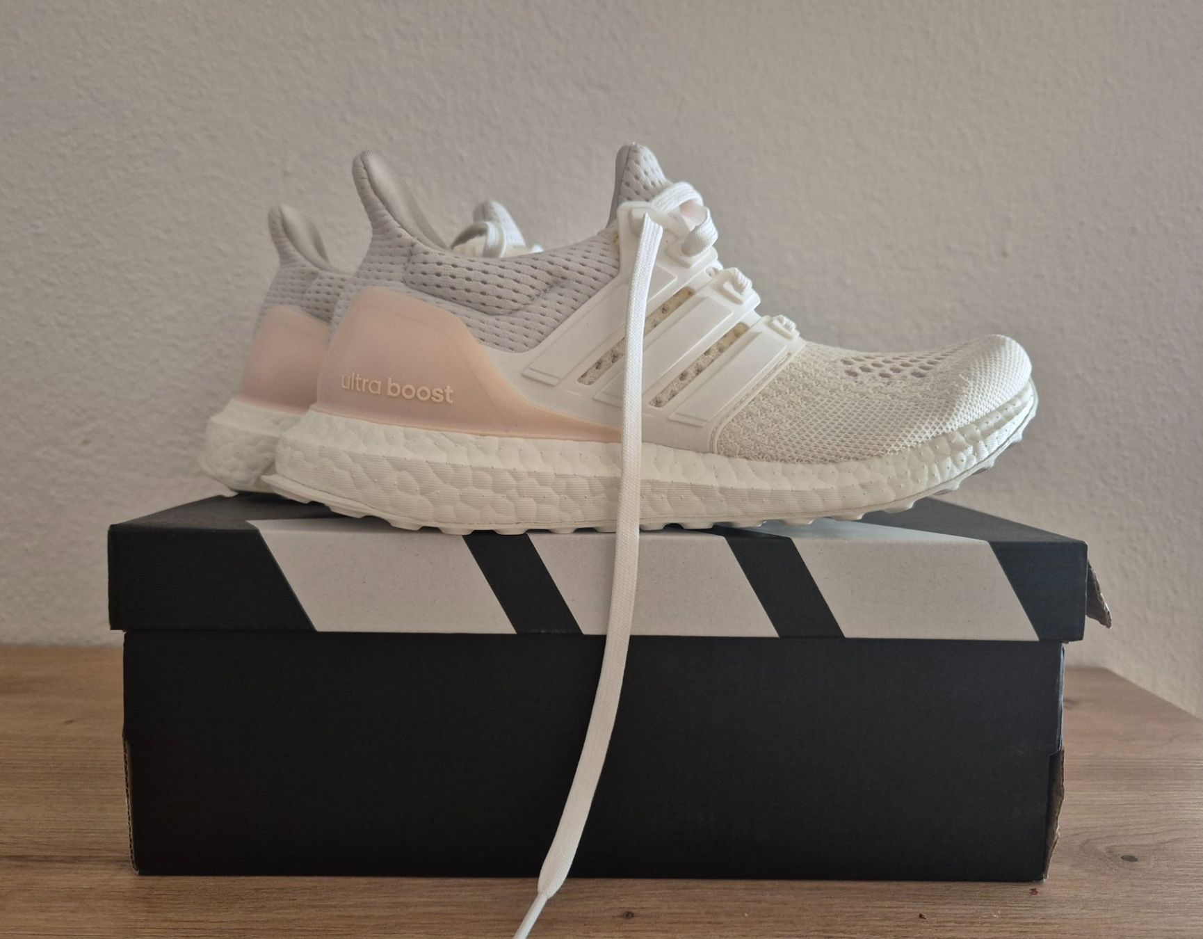 Adidas Scarpe da donna: ADIDAS Ultra Boost – Nuovo (secondo la descrizione) da Mellingen venduto da Loewe2006