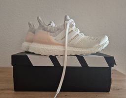 ADIDAS Ultra Boost