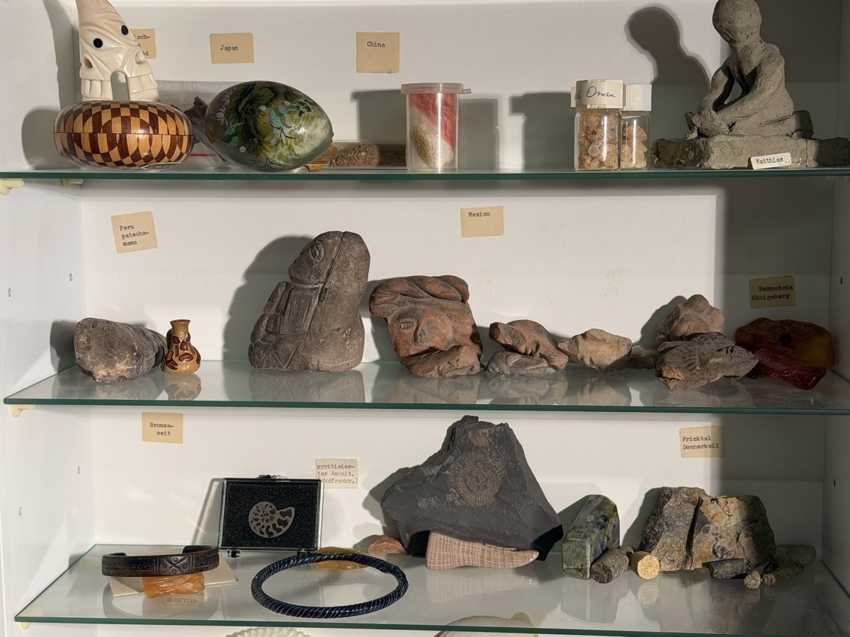 Figuren: Sammlung antiker Steinfiguren – Gebraucht aus Unterengstringen von MattGrieder 2