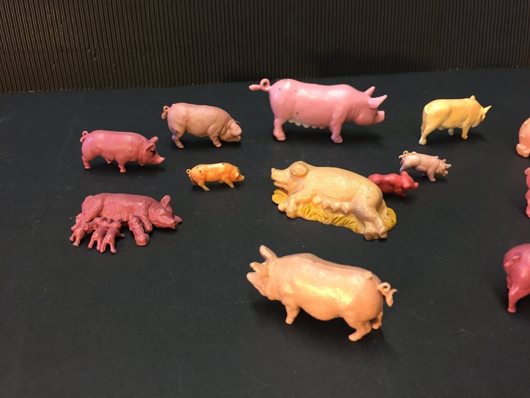 Giocattoli: 13 Schweinfiguren – Usato da Schaffhausen venduto da vintageville 9